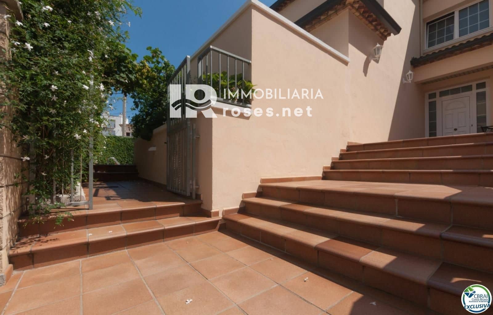 4 sypialnia Willa na sprzedaż w Roses z basenem garażem - 598 000 € (Ref: 8884816)