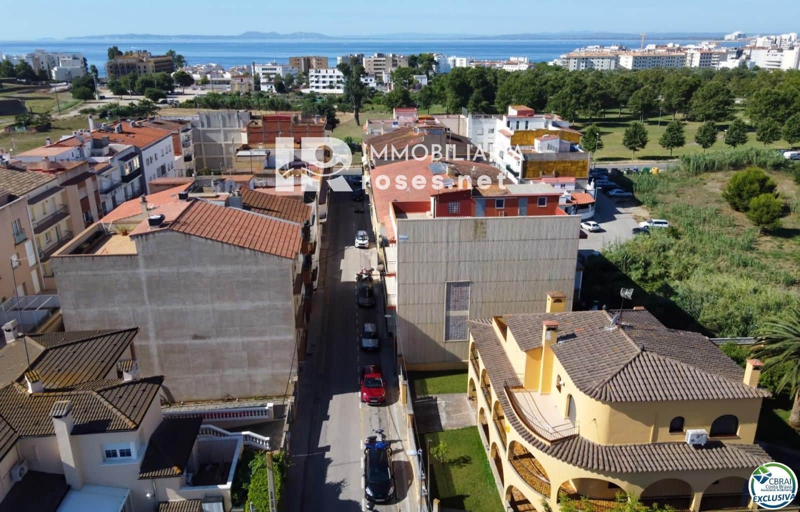 4 sypialnia Willa na sprzedaż w Roses z basenem garażem - 598 000 € (Ref: 8884816)