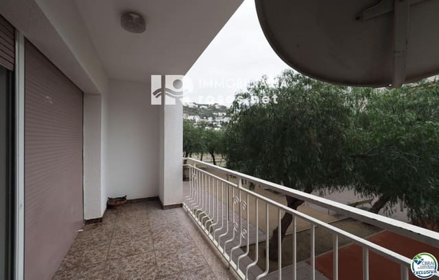 3 slaapkamer Flat te koop in Roses - € 199.000 (Ref: 8884817)