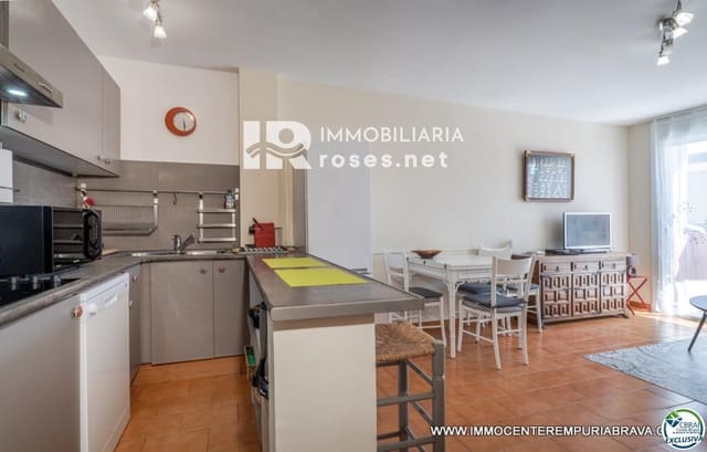 2 slaapkamer Flat te koop in Empuriabrava, Castelló d'Empúries - € 199.000 (Ref: 8895210)