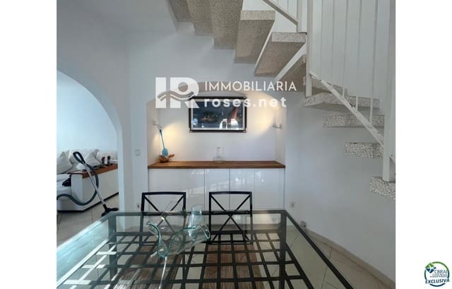 4 bedroom Villa for sale in Empuriabrava, Castelló d'Empúries with pool garage - € 799,000 (Ref: 8900623)