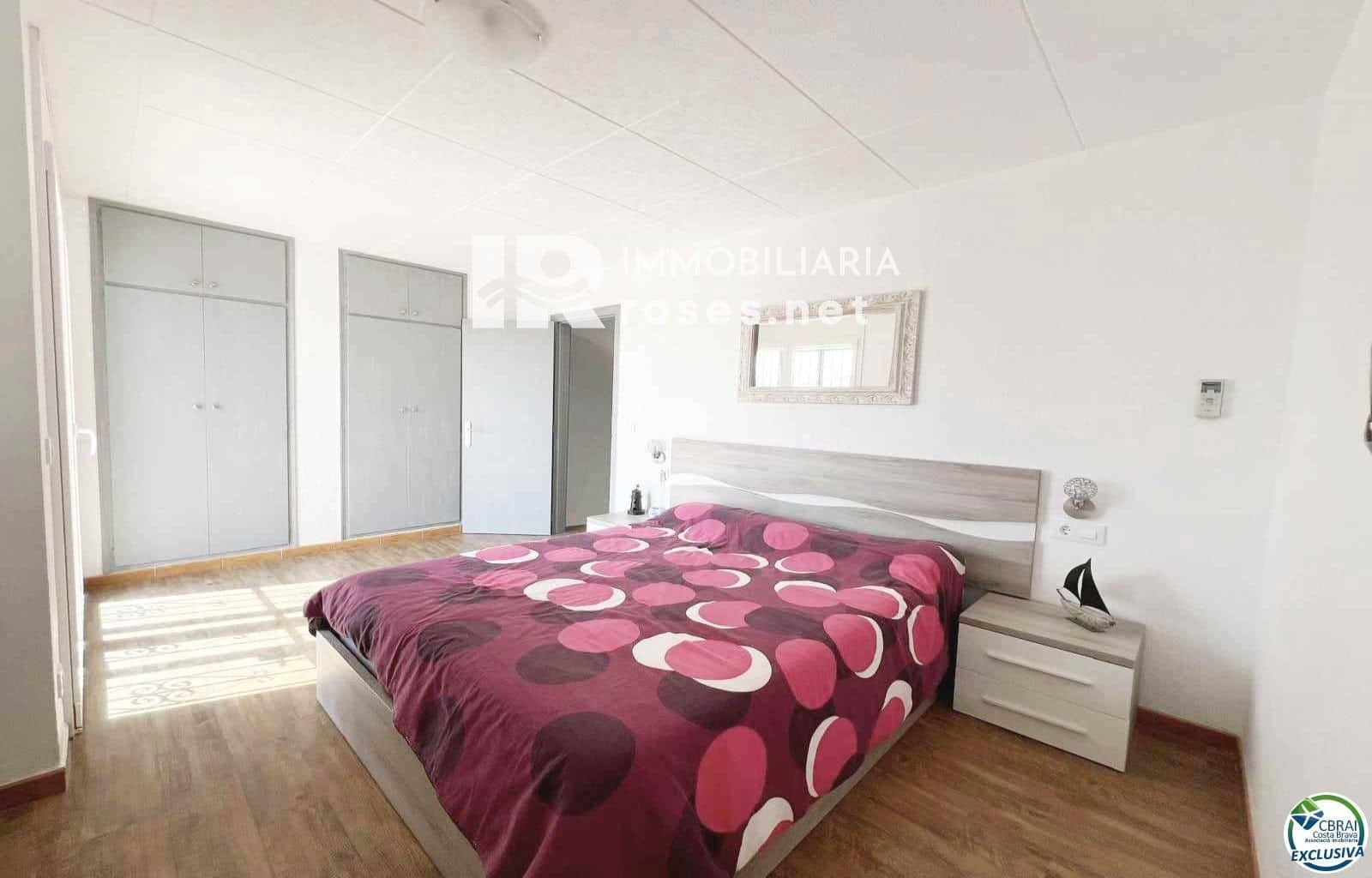 3 soverom Villa til salgs i Empuriabrava med garasje - € 599 900 (Ref: 8952077)