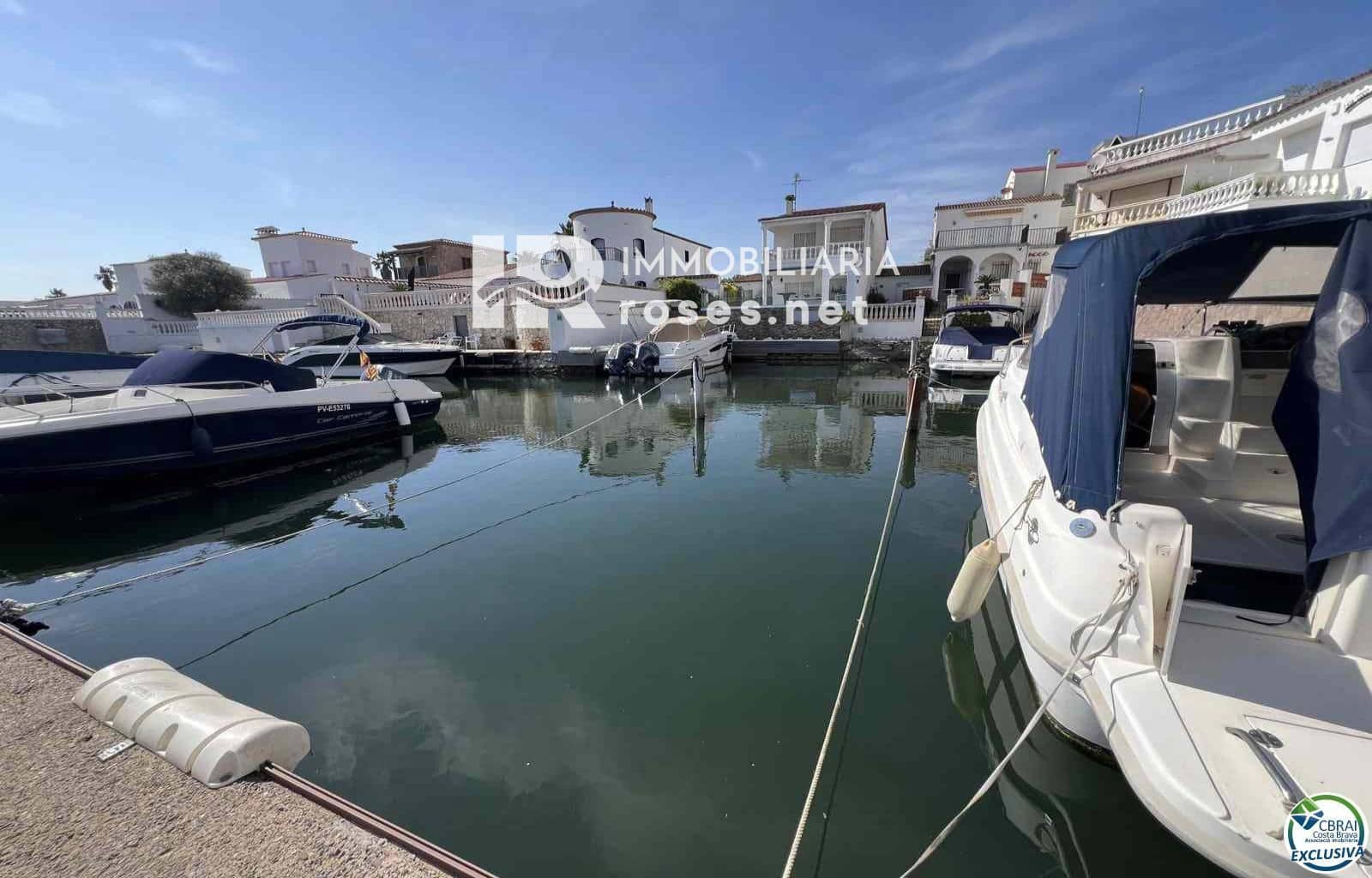 3 soverom Villa til salgs i Empuriabrava med garasje - € 599 900 (Ref: 8952077)