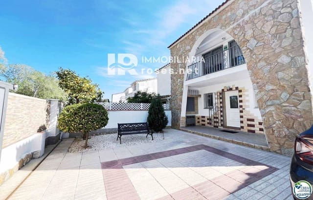 3 soverom Villa til salgs i Empuriabrava, Castelló d'Empúries med garasje - € 599 900 (Ref: 8952077)