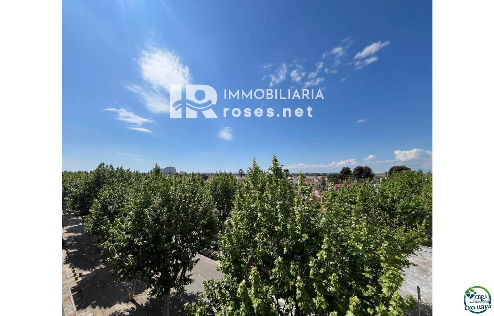 2 bedroom Flat for sale in Empuriabrava - € 219,000 (Ref: 8969099)