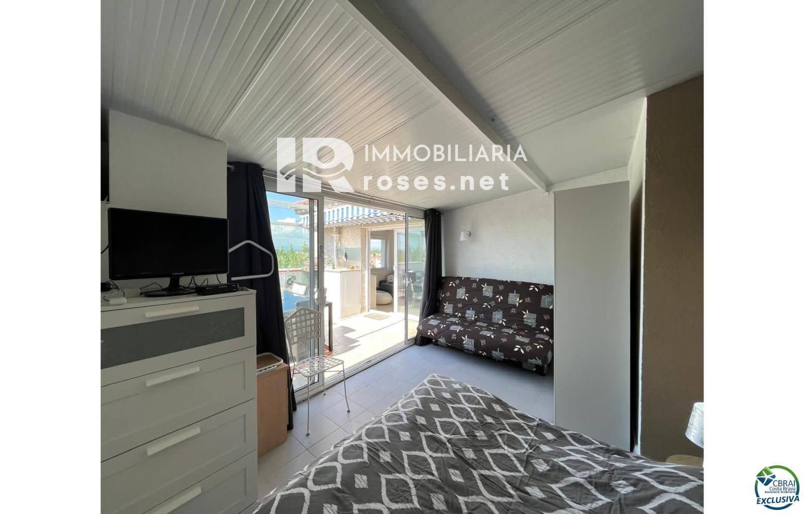 2 bedroom Flat for sale in Empuriabrava - € 219,000 (Ref: 8969099)