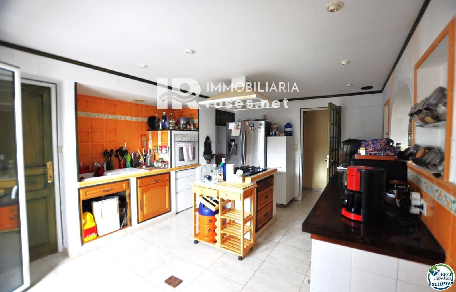 2 chambre Villa/Maison à vendre à Roses avec garage - 377 000 € (Ref: 8989559)