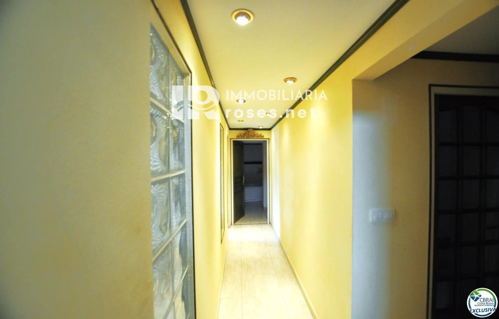 2 chambre Villa/Maison à vendre à Roses avec garage - 377 000 € (Ref: 8989559)