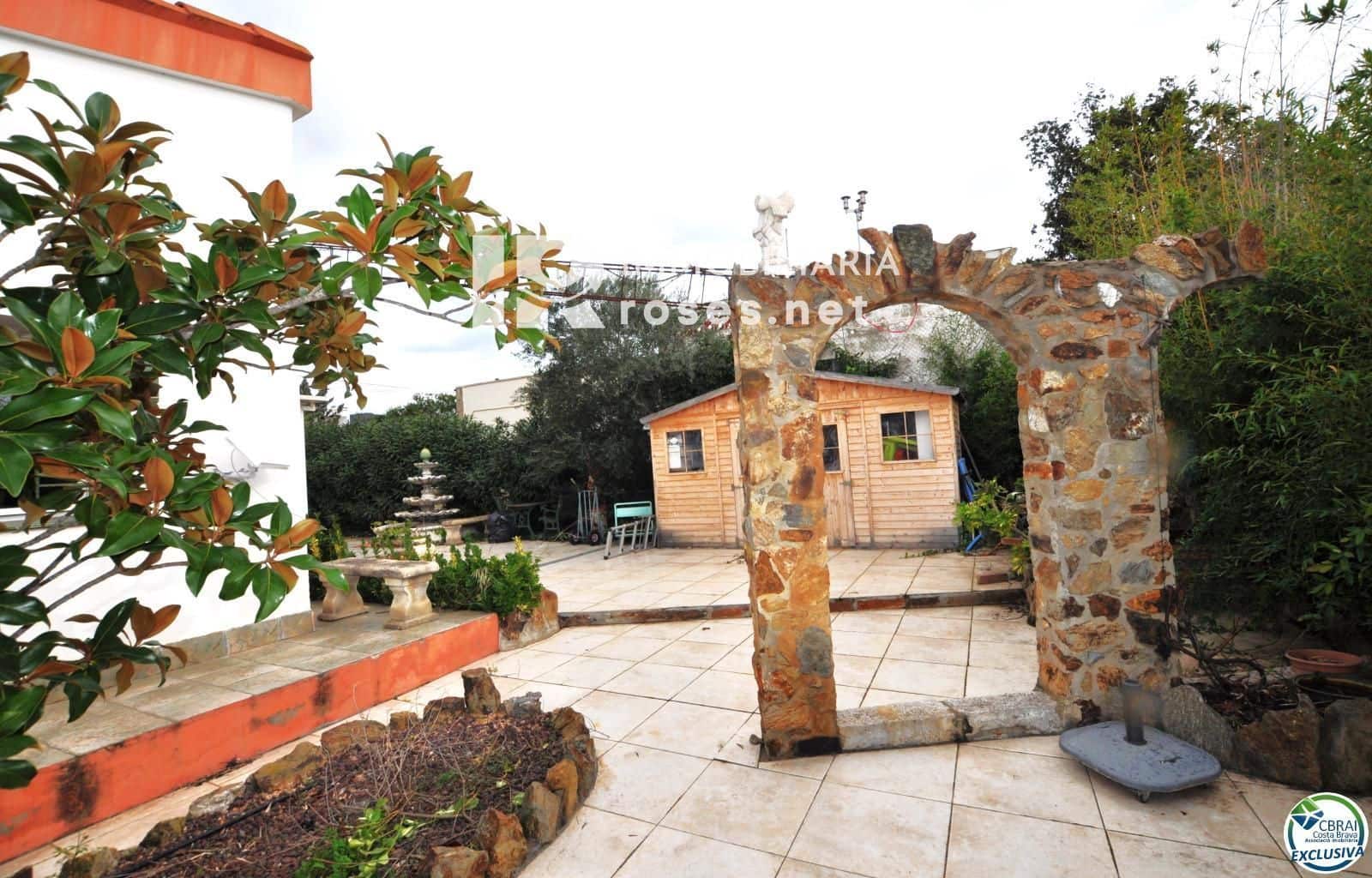 2 chambre Villa/Maison à vendre à Roses avec garage - 377 000 € (Ref: 8989559)