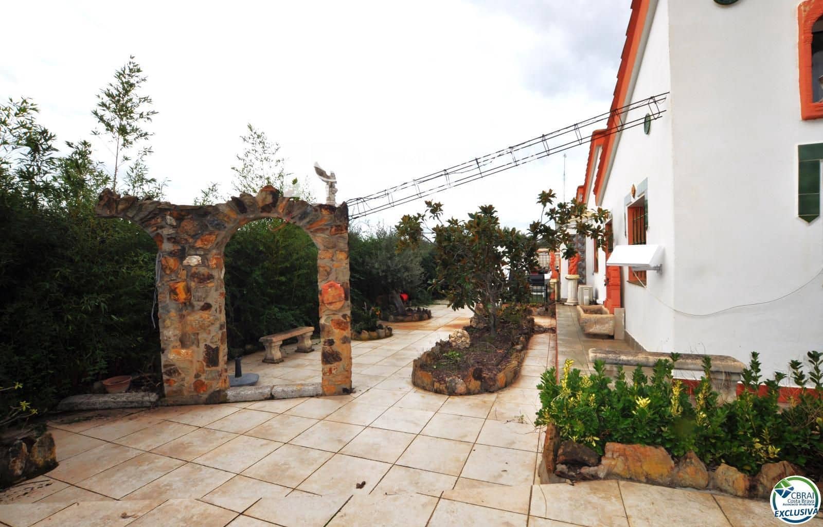 2 chambre Villa/Maison à vendre à Roses avec garage - 377 000 € (Ref: 8989559)