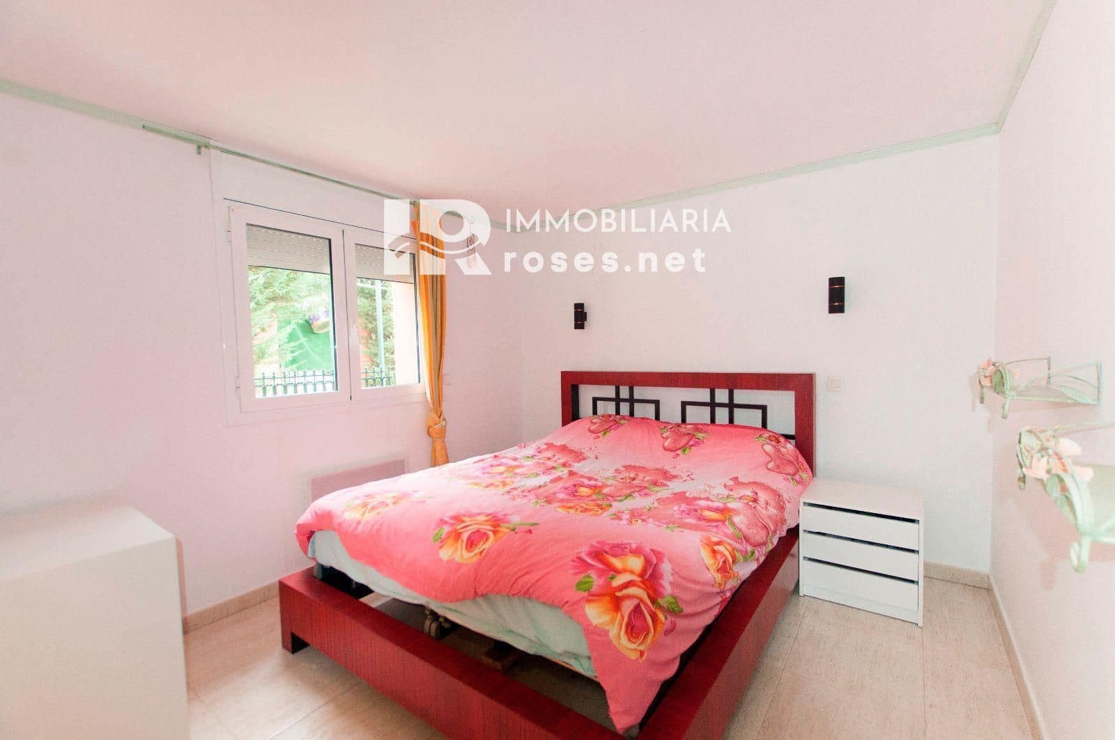 2 chambre Villa/Maison à vendre à Roses avec garage - 377 000 € (Ref: 8989559)