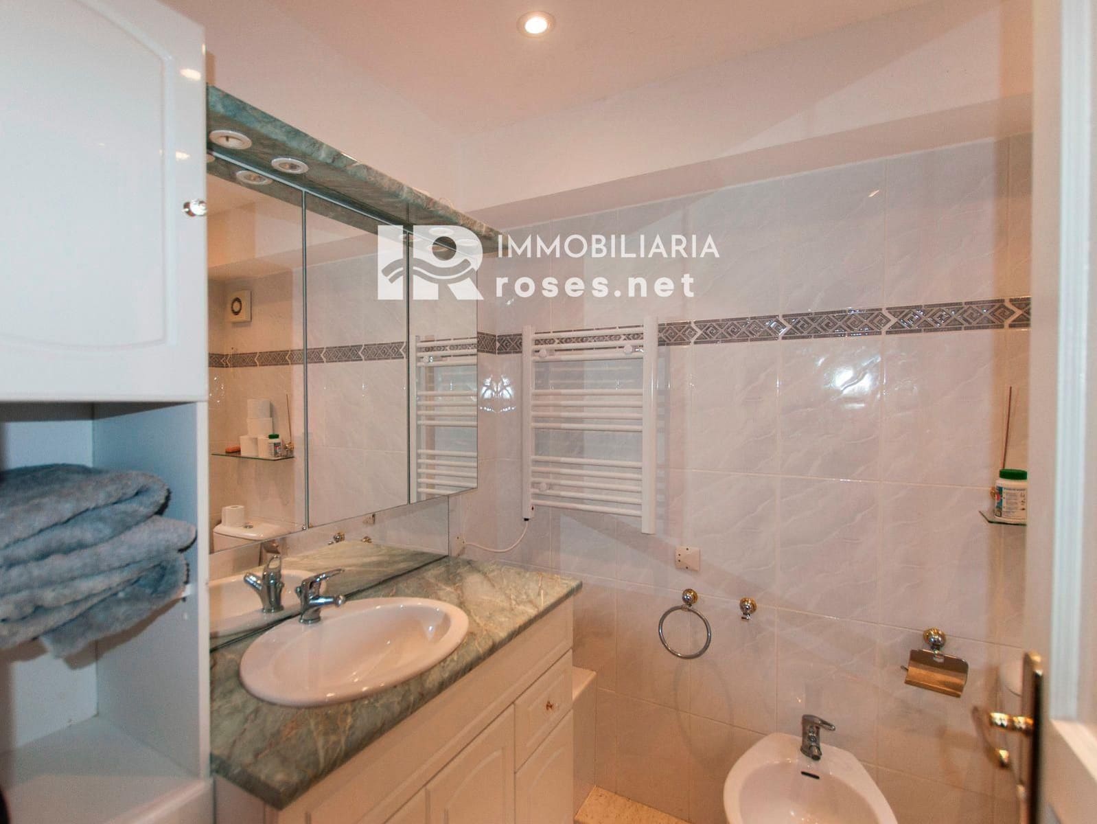 2 chambre Villa/Maison à vendre à Roses avec garage - 377 000 € (Ref: 8989559)