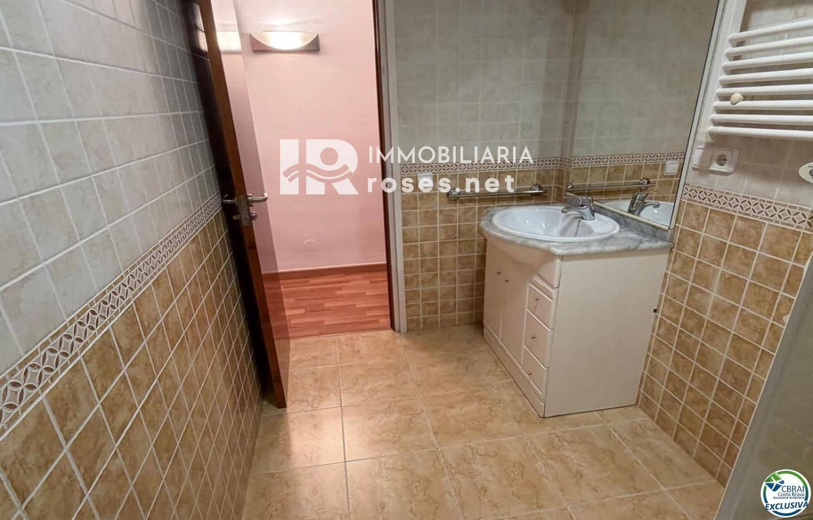Piso de 1 habitación en Roses en venta - 145.000 € (Ref: 8993281)