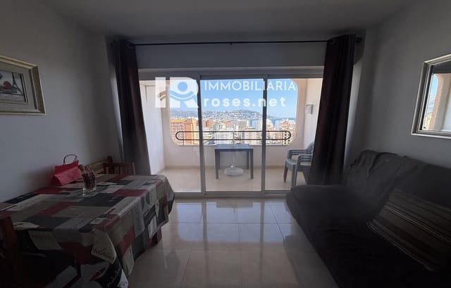 Flat te koop in Santa Margarida, Roses met zwembad - € 129.000 (Ref: 9001654)