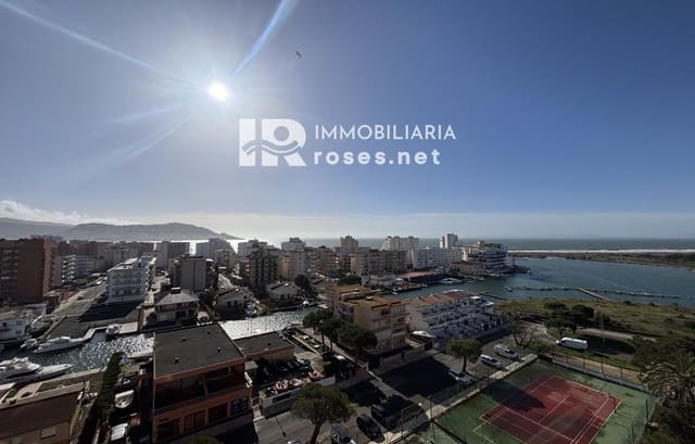 Flat te koop in Santa Margarida, Roses met zwembad - € 129.000 (Ref: 9001654)