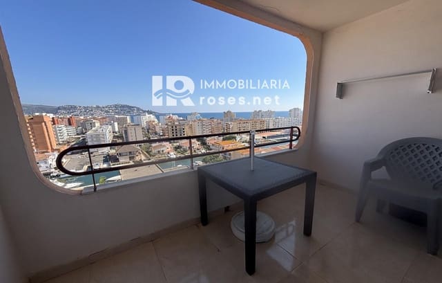 Flat te koop in Santa Margarida, Roses met zwembad - € 129.000 (Ref: 9001654)