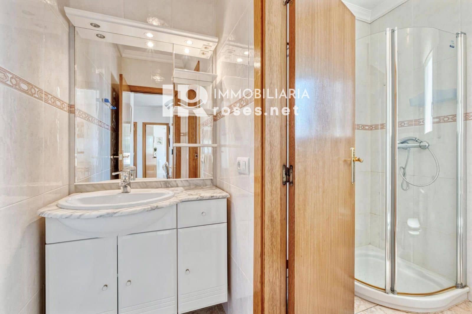 5 soveværelse Villa til salg i Empuriabrava med swimmingpool garage - € 470.000 (Ref: 9003738)