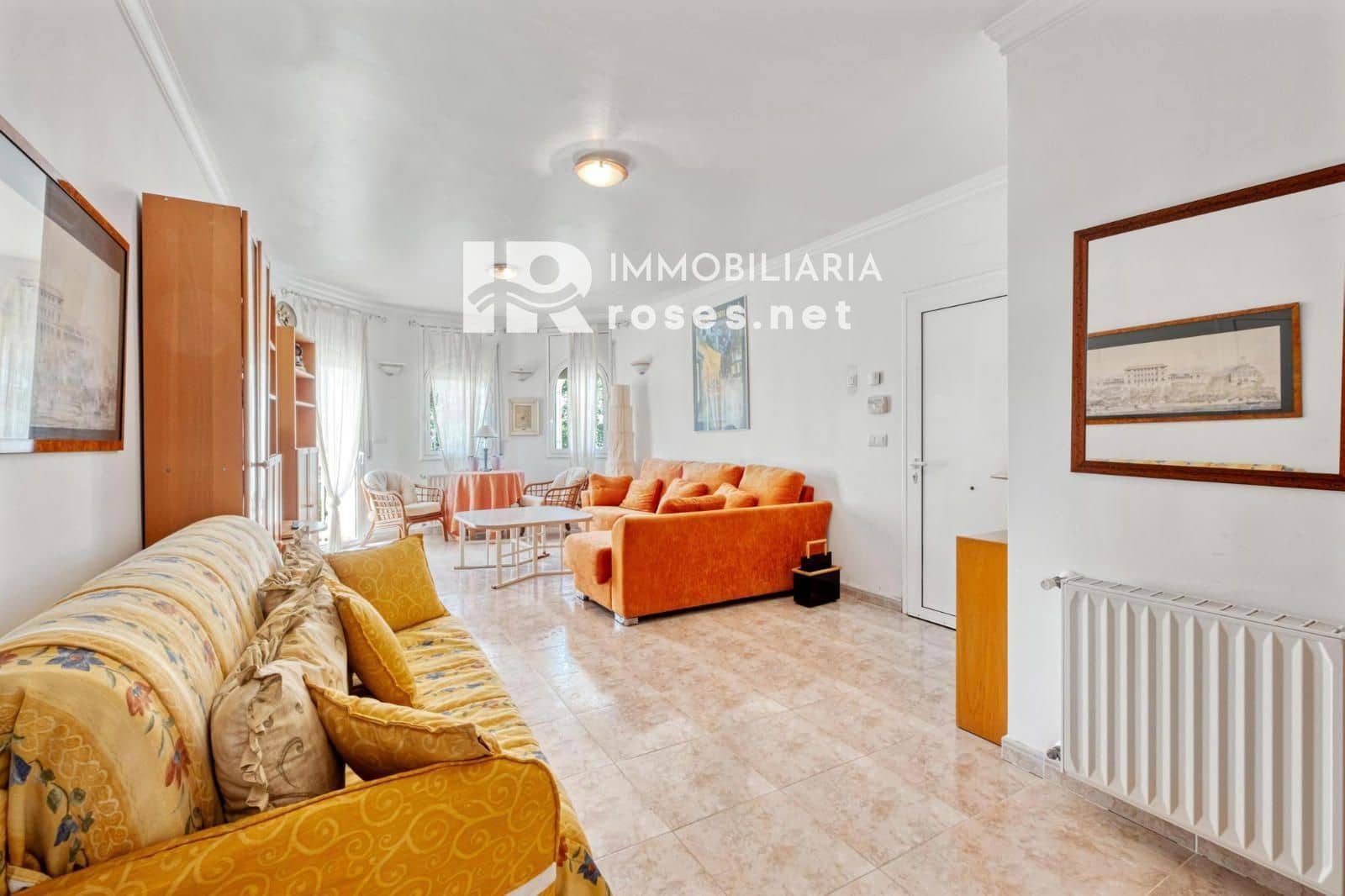 5 soveværelse Villa til salg i Empuriabrava med swimmingpool garage - € 470.000 (Ref: 9003738)