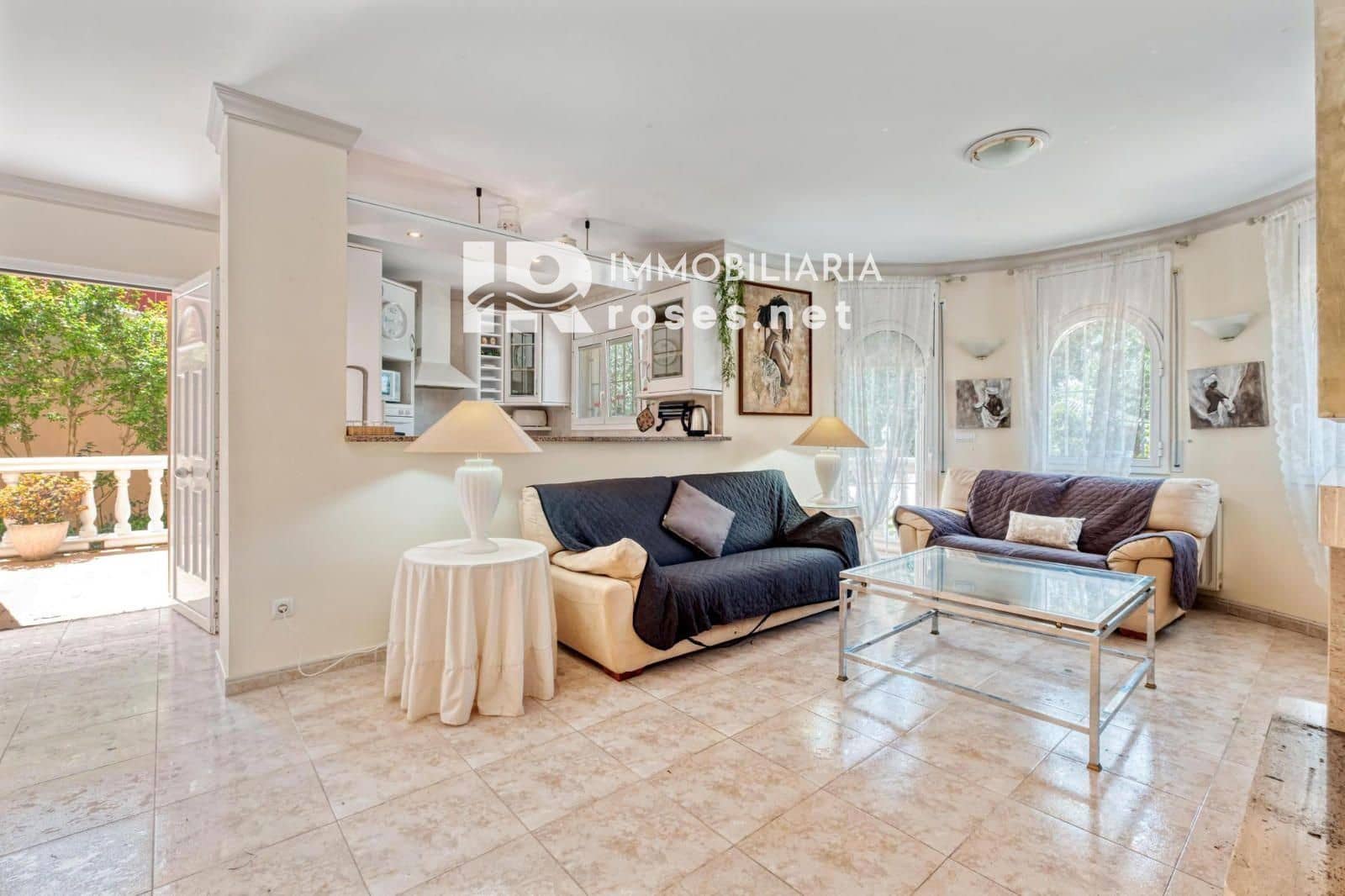 5 soveværelse Villa til salg i Empuriabrava med swimmingpool garage - € 470.000 (Ref: 9003738)