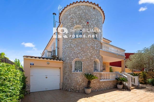 5 camera da letto Villa in vendita in Empuriabrava, Castelló d'Empúries con piscina garage - 470.000 € (Rif: 9003738)