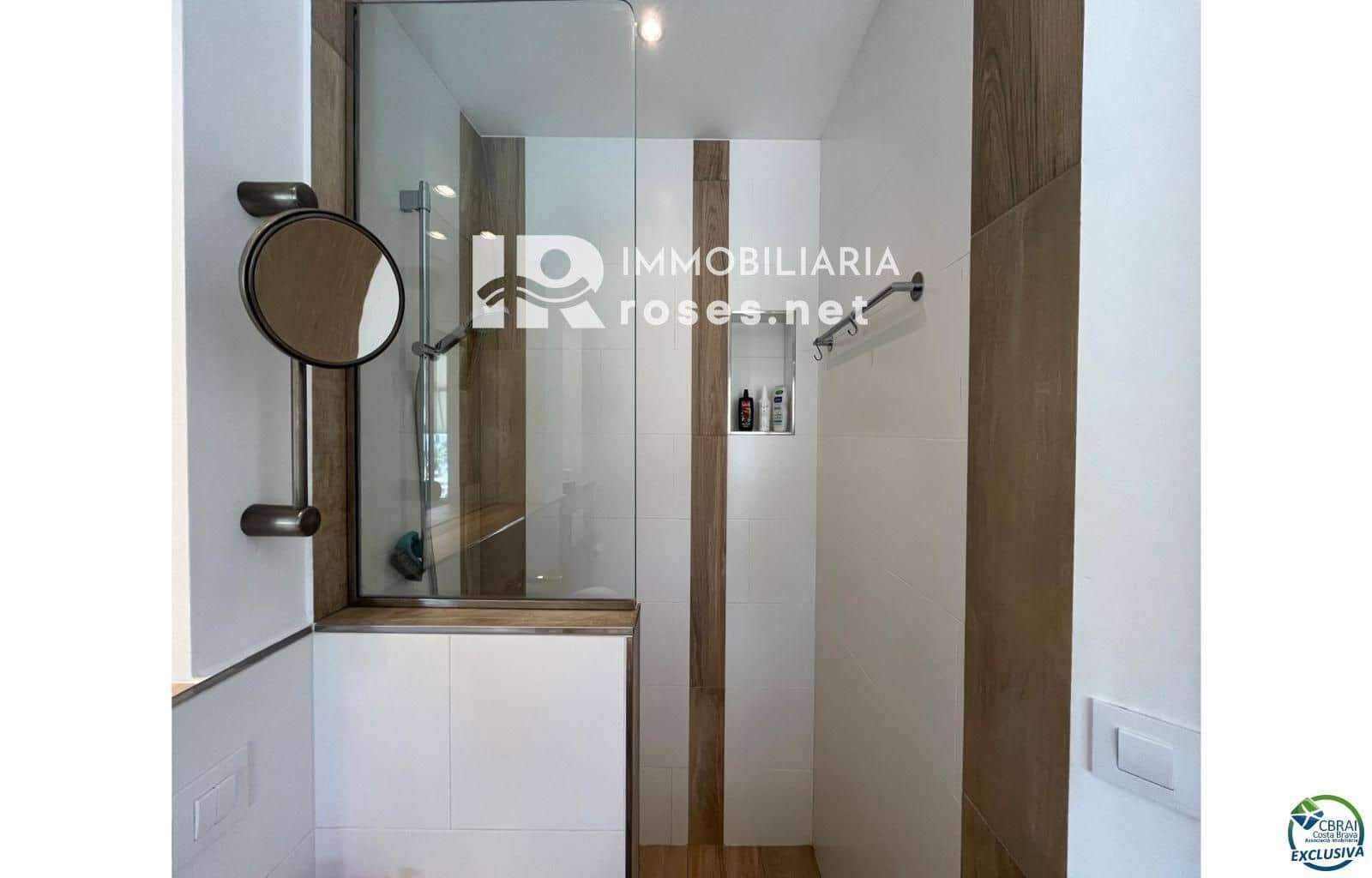 3 soveværelse Villa til salg i Empuriabrava med swimmingpool garage - € 795.000 (Ref: 9003739)