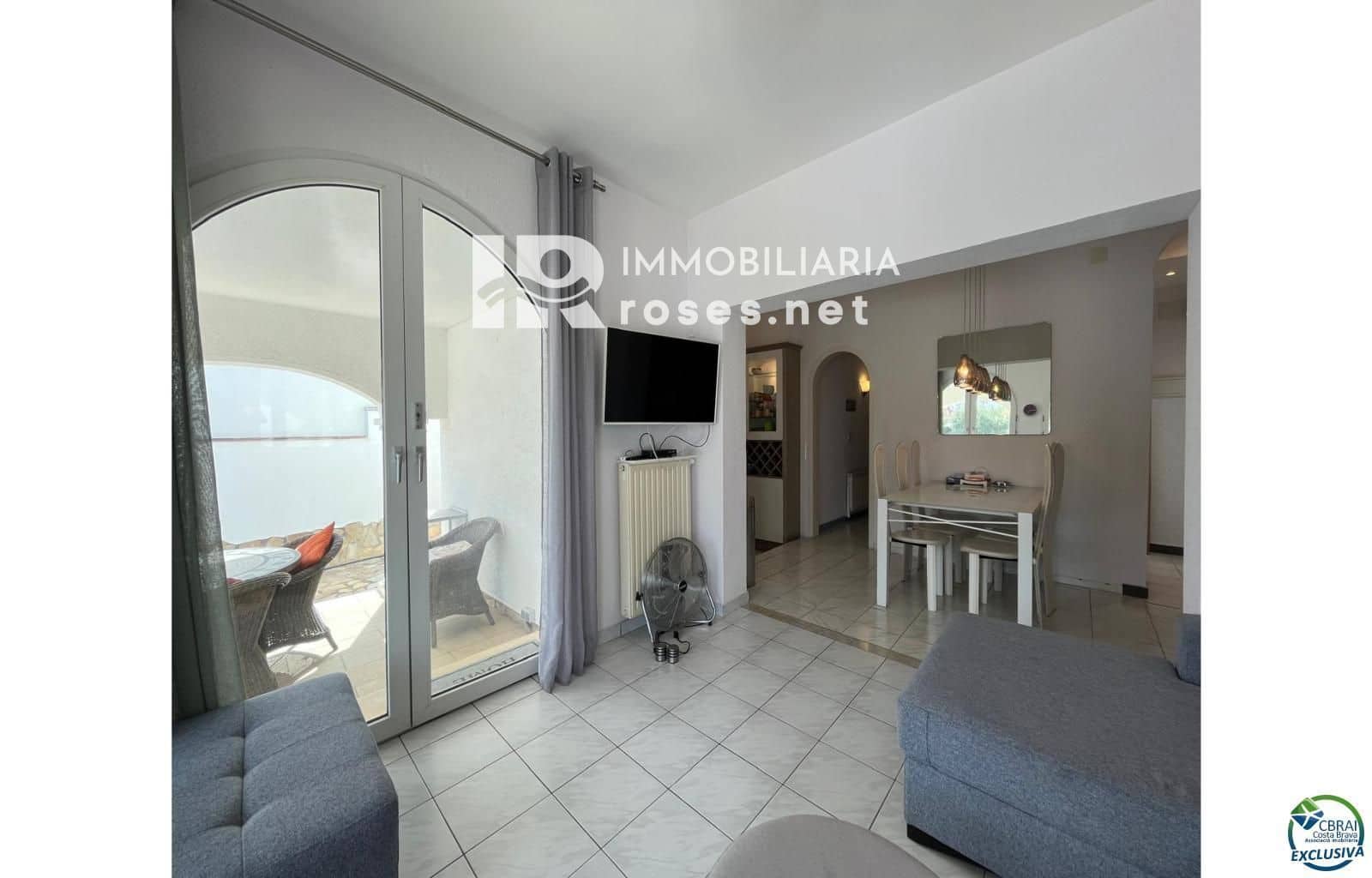 3 soveværelse Villa til salg i Empuriabrava med swimmingpool garage - € 795.000 (Ref: 9003739)