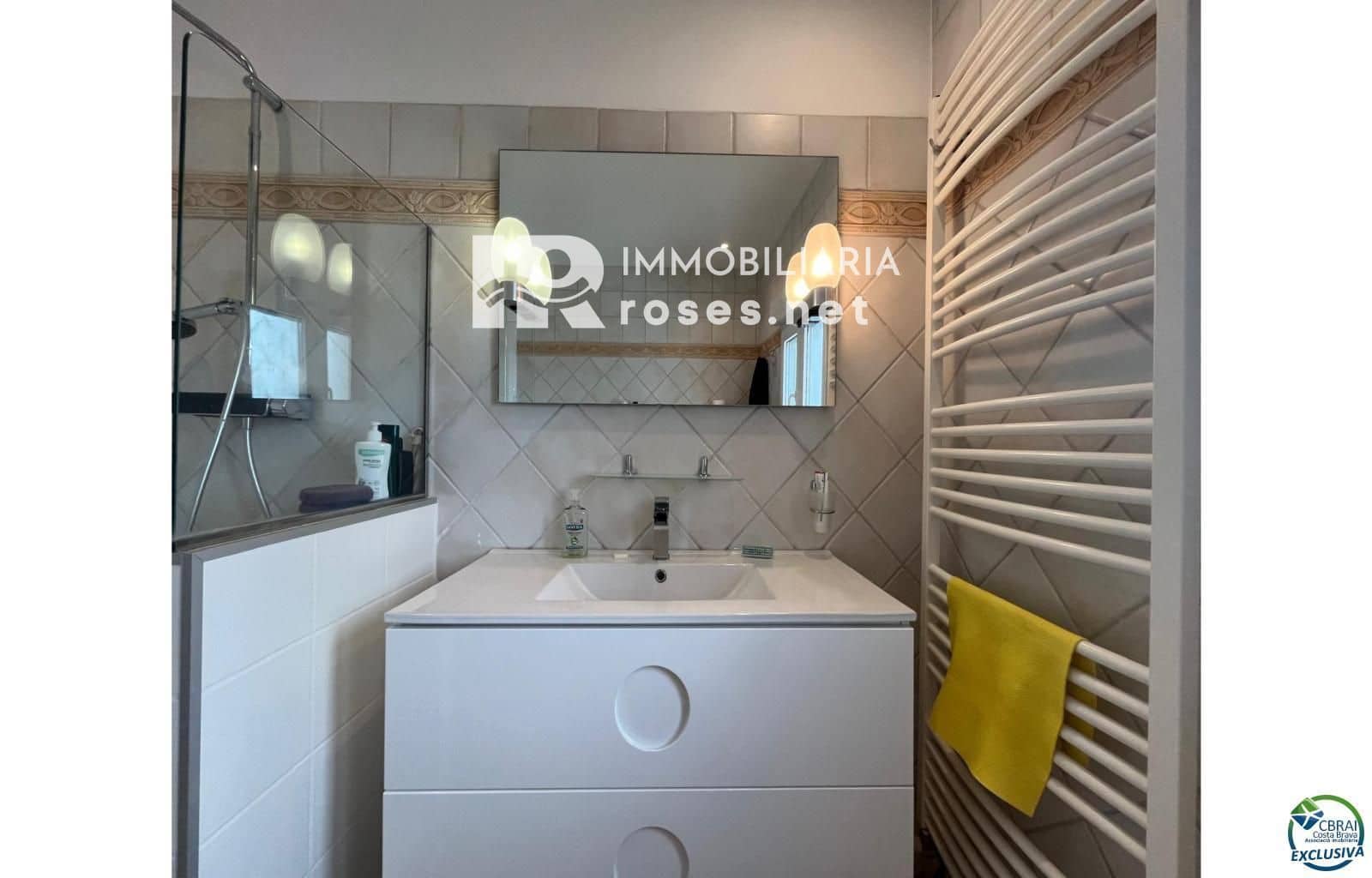 3 soveværelse Villa til salg i Empuriabrava med swimmingpool garage - € 795.000 (Ref: 9003739)