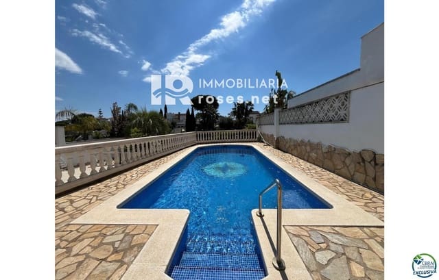3 slaapkamer Villa te koop in Empuriabrava, Castelló d'Empúries met zwembad garage - € 795.000 (Ref: 9003739)