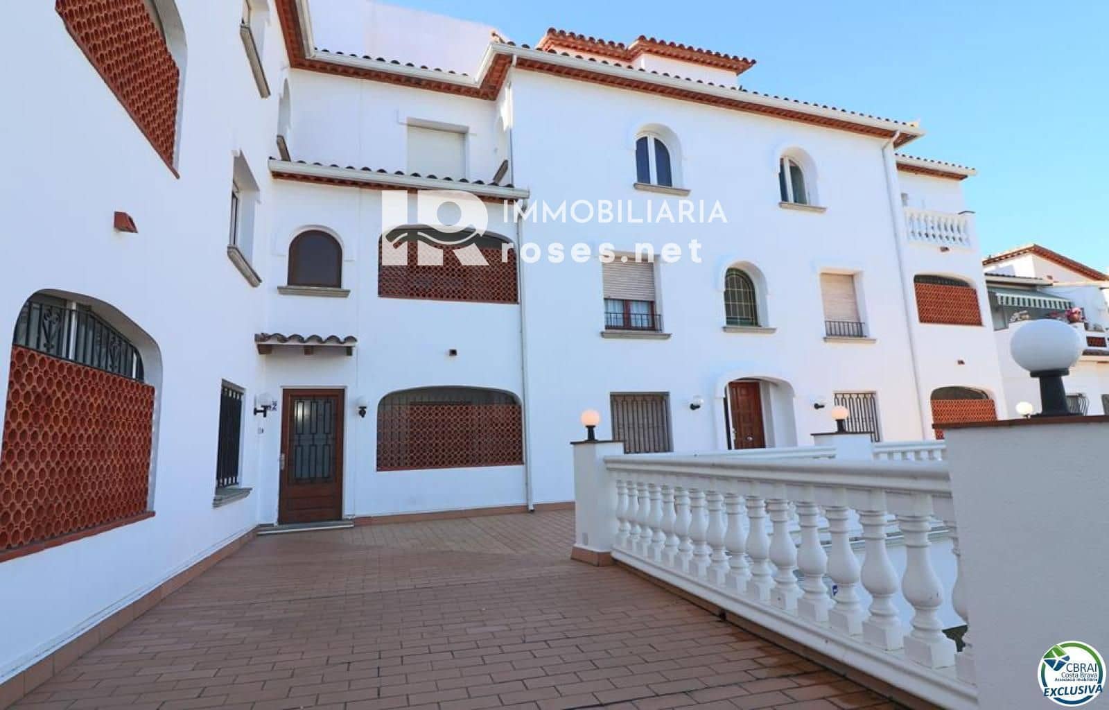 1 slaapkamer Flat te koop in Empuriabrava met zwembad - € 128.000 (Ref: 9015484)
