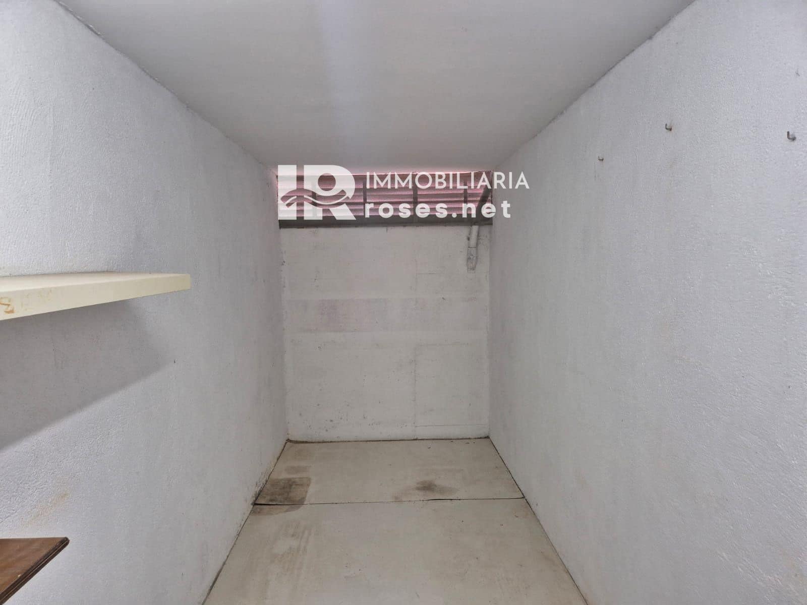 Garage til salg i Roses - € 18.900 (Ref: 9059803)