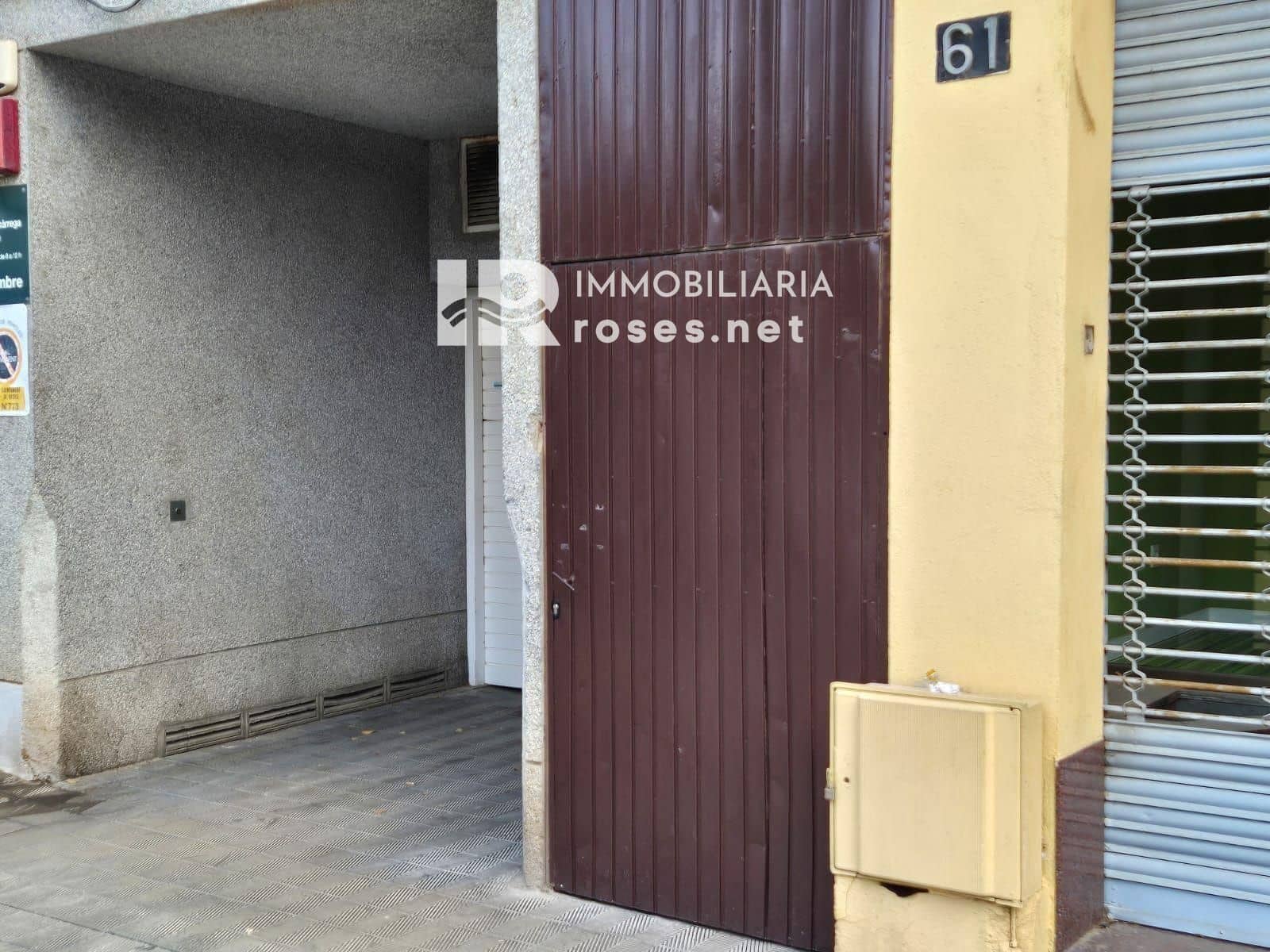 Garage til salg i Roses - € 18.900 (Ref: 9059803)