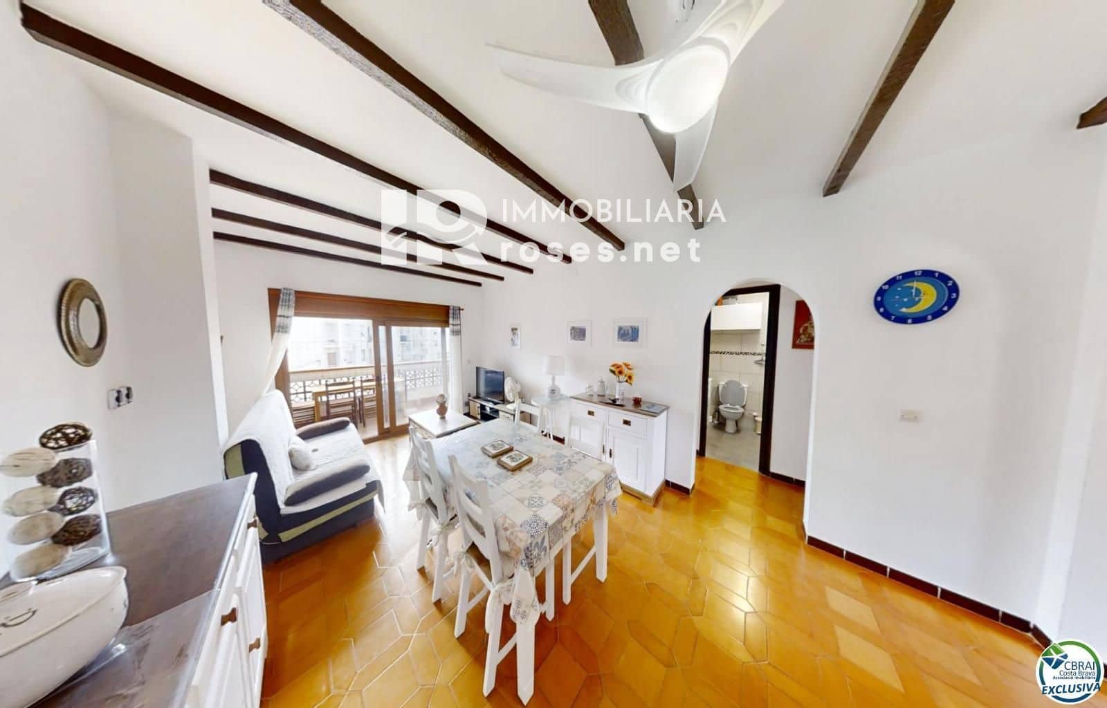 2 soveværelse Lejlighed til salg i Empuriabrava med swimmingpool - € 220.000 (Ref: 9070259)