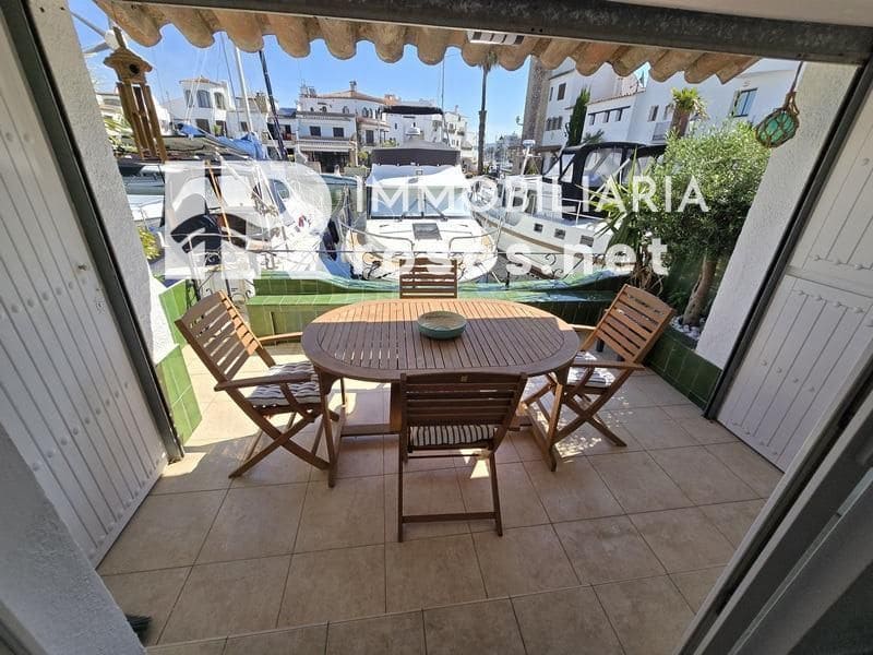 3 slaapkamer Villa te koop in Empuriabrava met garage - € 495.000 (Ref: 9073968)