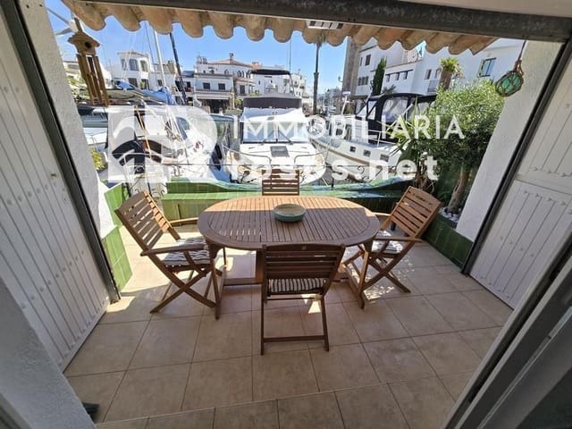 3 slaapkamer Villa te koop in Empuriabrava, Castelló d'Empúries met garage - € 495.000 (Ref: 9073968)