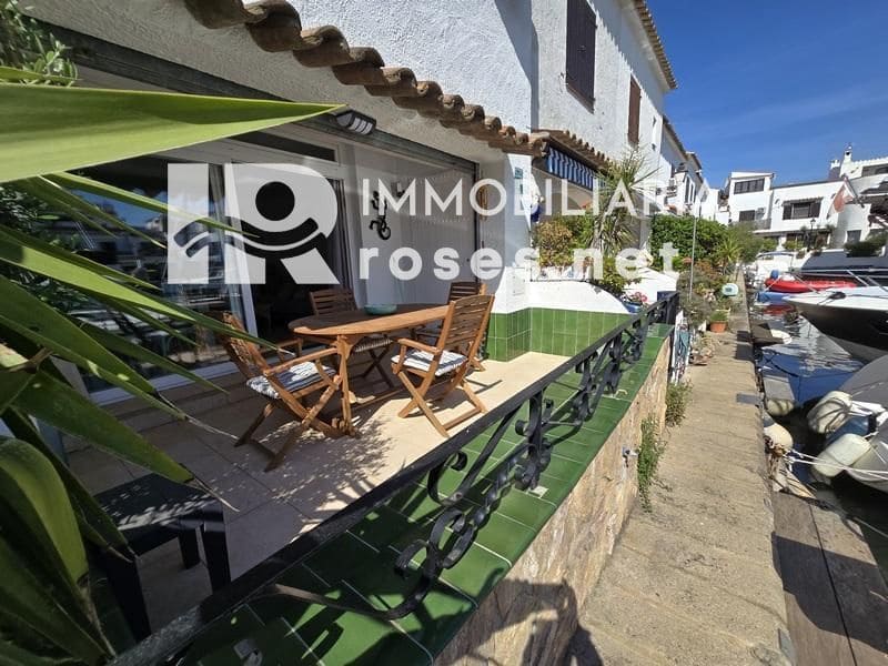 3 slaapkamer Villa te koop in Empuriabrava met garage - € 495.000 (Ref: 9073968)