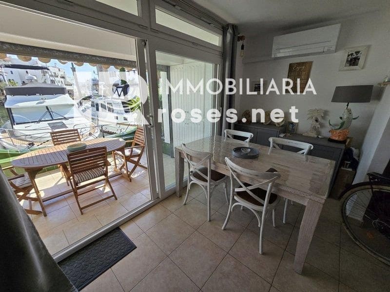 3 slaapkamer Villa te koop in Empuriabrava met garage - € 495.000 (Ref: 9073968)