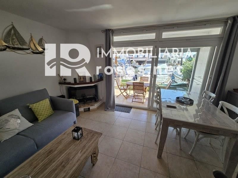 3 slaapkamer Villa te koop in Empuriabrava met garage - € 495.000 (Ref: 9073968)