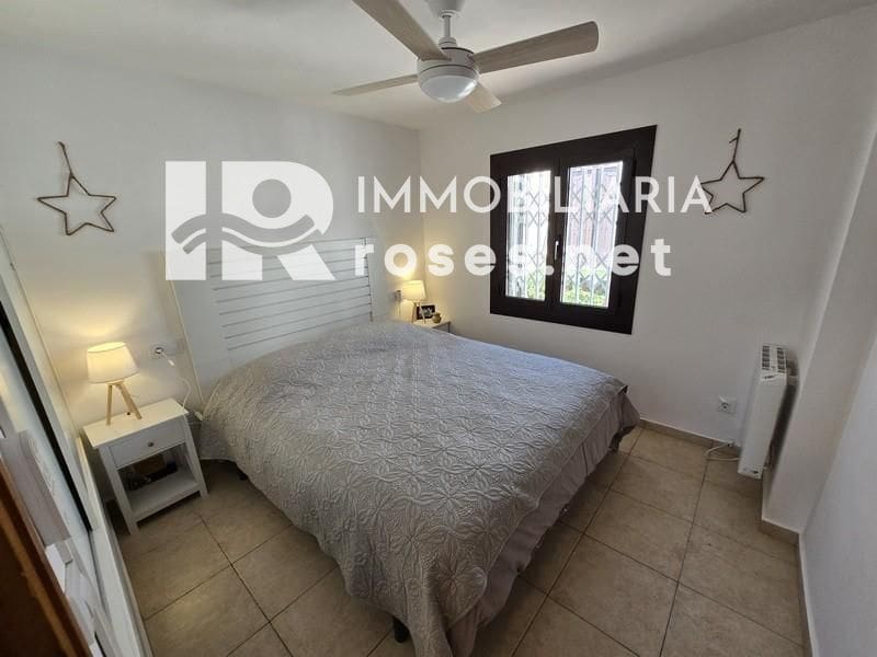 3 slaapkamer Villa te koop in Empuriabrava met garage - € 495.000 (Ref: 9073968)