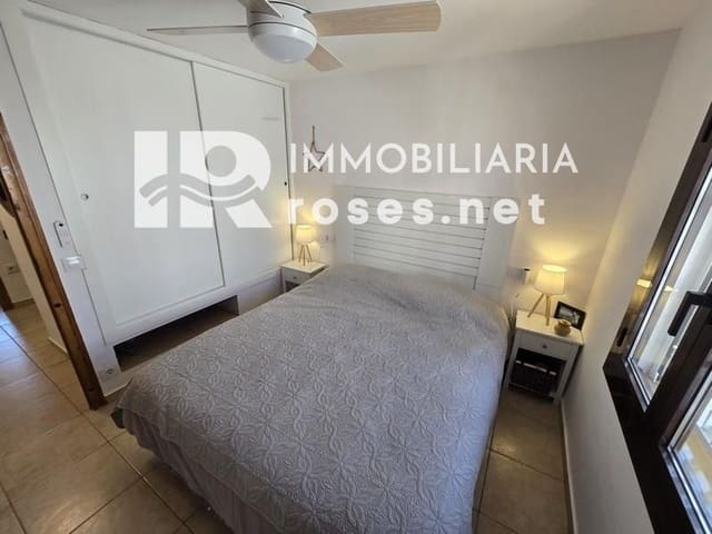 3 slaapkamer Villa te koop in Empuriabrava, Castelló d'Empúries met garage - € 495.000 (Ref: 9073968)
