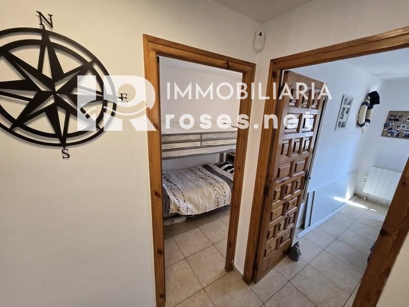 3 slaapkamer Villa te koop in Empuriabrava met garage - € 495.000 (Ref: 9073968)