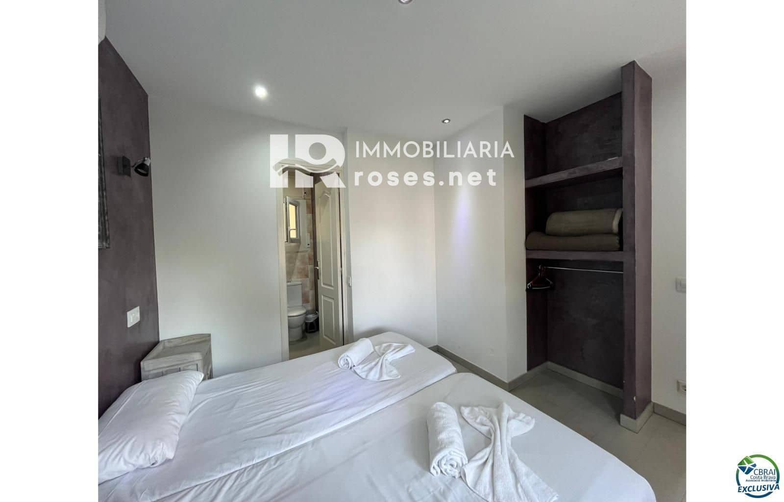 4 chambre Villa/Maison à vendre à Empuriabrava avec piscine garage - 549 000 € (Ref: 9101129)