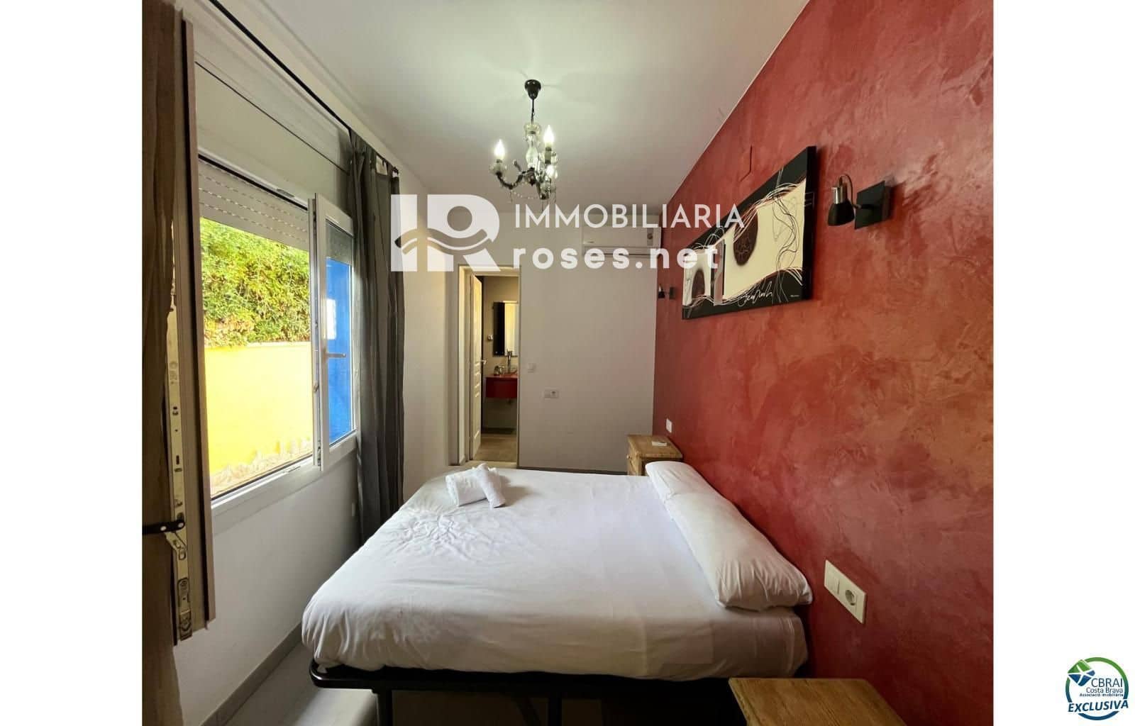 4 chambre Villa/Maison à vendre à Empuriabrava avec piscine garage - 549 000 € (Ref: 9101129)