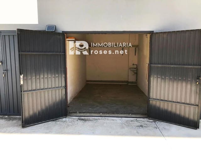 Garage til salg i Santa Margarida, Roses - € 46.000 (Ref: 9104980)