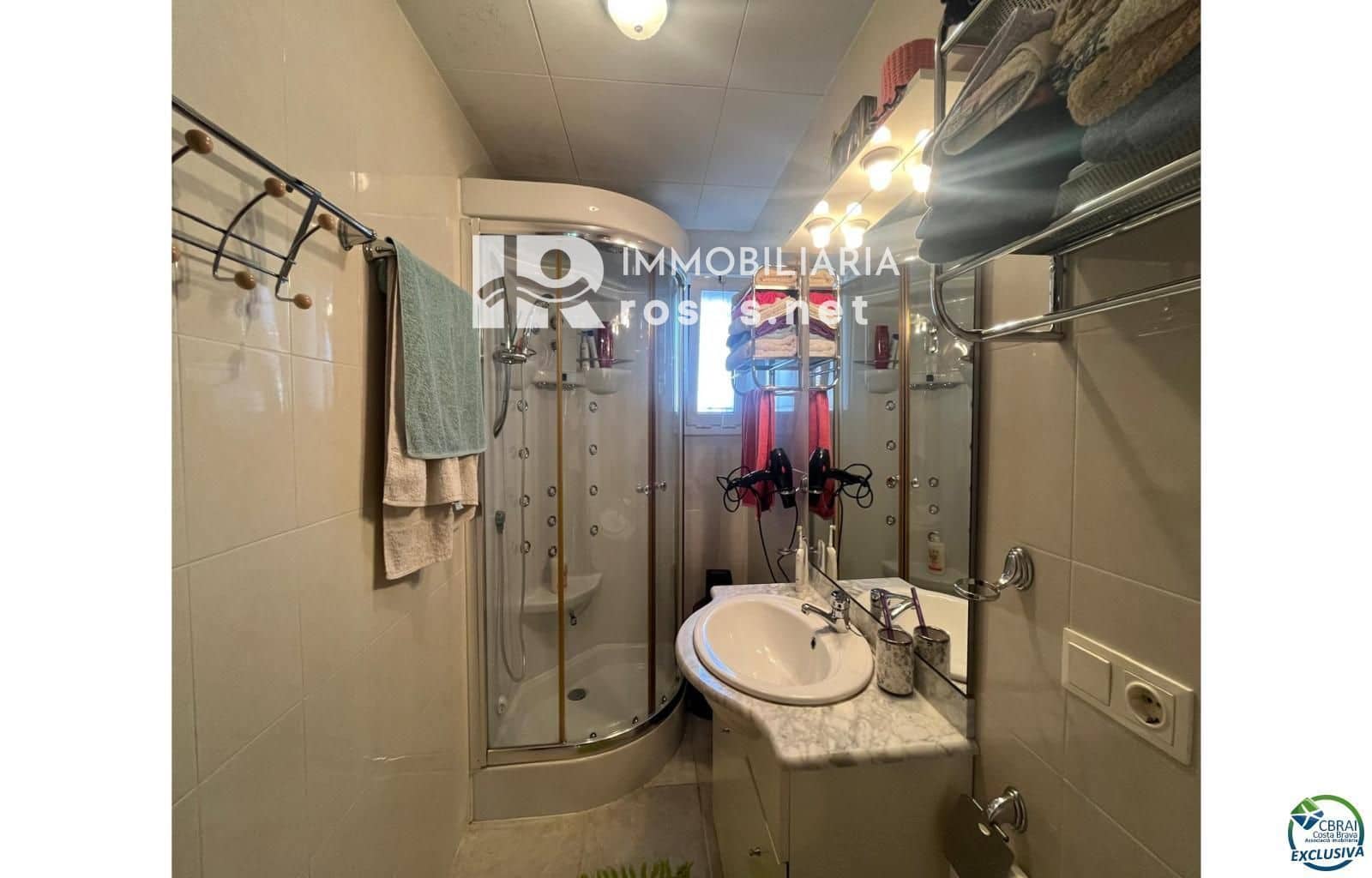 Willa na sprzedaż w Roses z garażem - 340 000 € (Ref: 9109405)