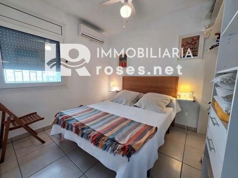 4 slaapkamer Villa te koop in Empuriabrava met zwembad garage - € 595.000 (Ref: 9112814)