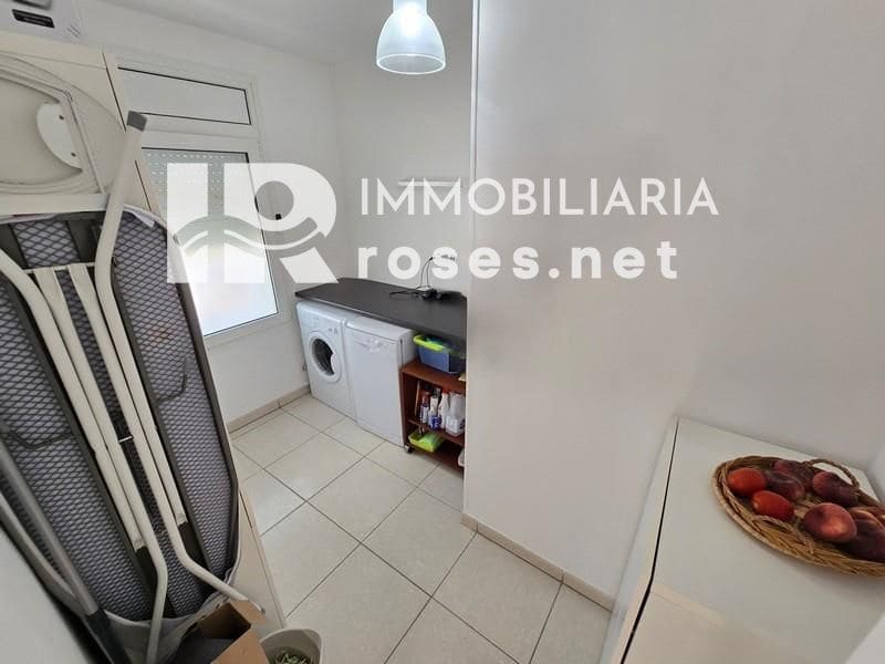 4 slaapkamer Villa te koop in Empuriabrava met zwembad garage - € 595.000 (Ref: 9112814)