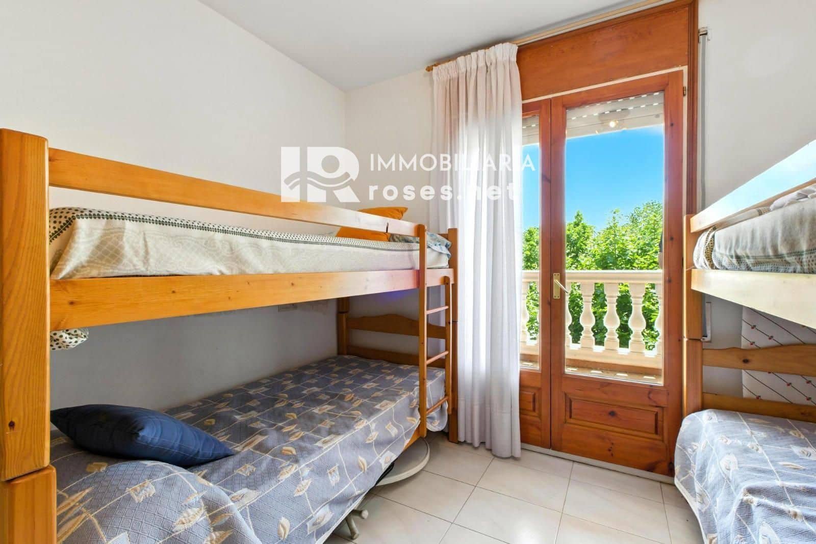 1 slaapkamer Flat te koop in Empuriabrava met zwembad - € 120.000 (Ref: 9126945)