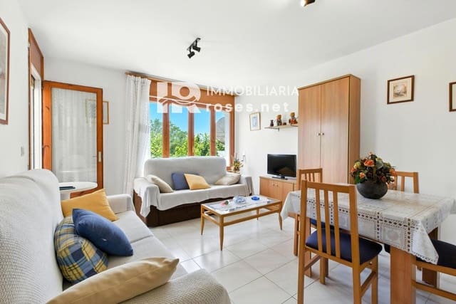 1 slaapkamer Flat te koop in Empuriabrava, Castelló d'Empúries met zwembad - € 120.000 (Ref: 9126945)