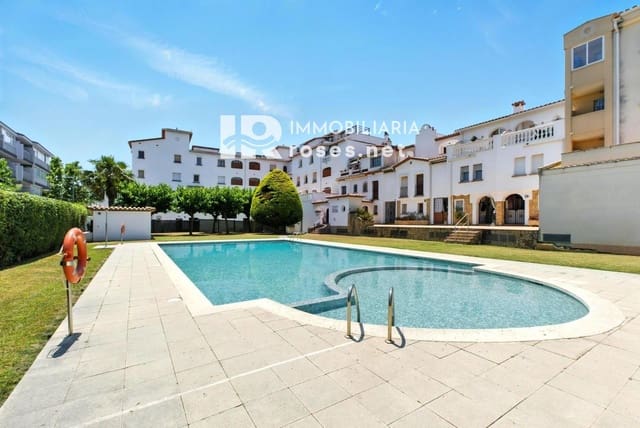 1 slaapkamer Flat te koop in Empuriabrava, Castelló d'Empúries met zwembad - € 120.000 (Ref: 9126945)