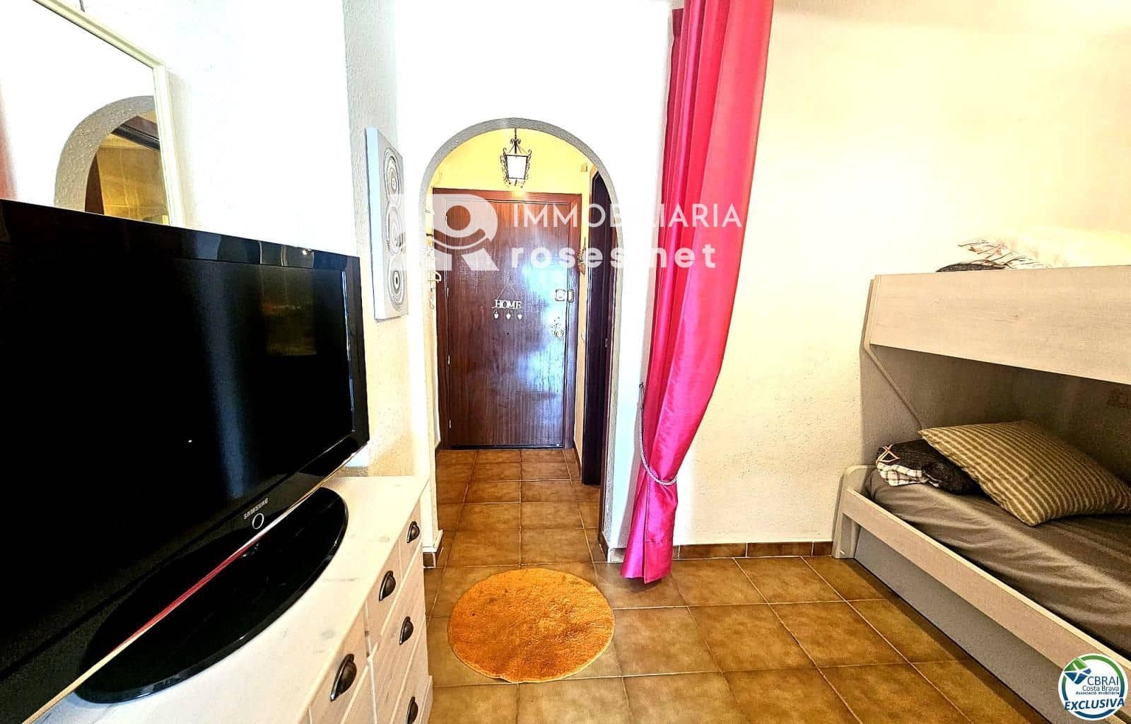Flat for sale in Empuriabrava - € 128,000 (Ref: 9142016)